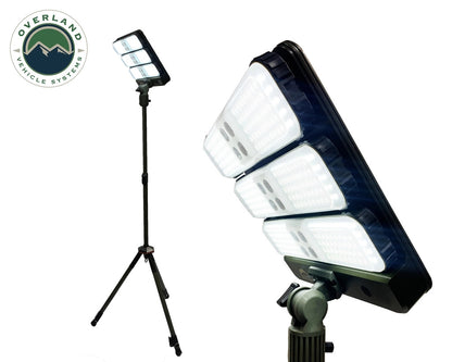 Solar Powered Camping light with removable light pods