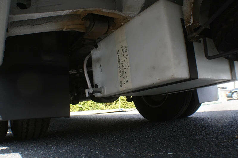 25 GALLON POLYETHYLENE WATER/WASTE TANK - SPRINTER VAN.