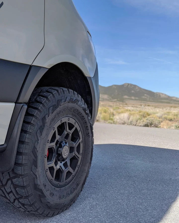 BLACK RHINO OVERLAND.