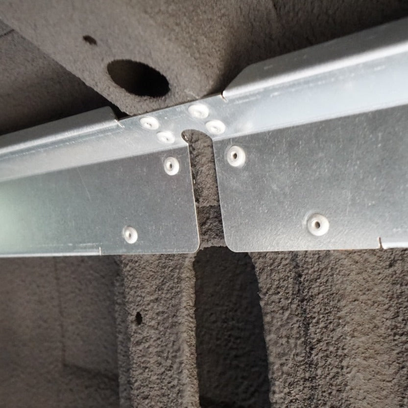 07+ Sprinter Van 144 - Upper Cabinet Wall Brace Kit