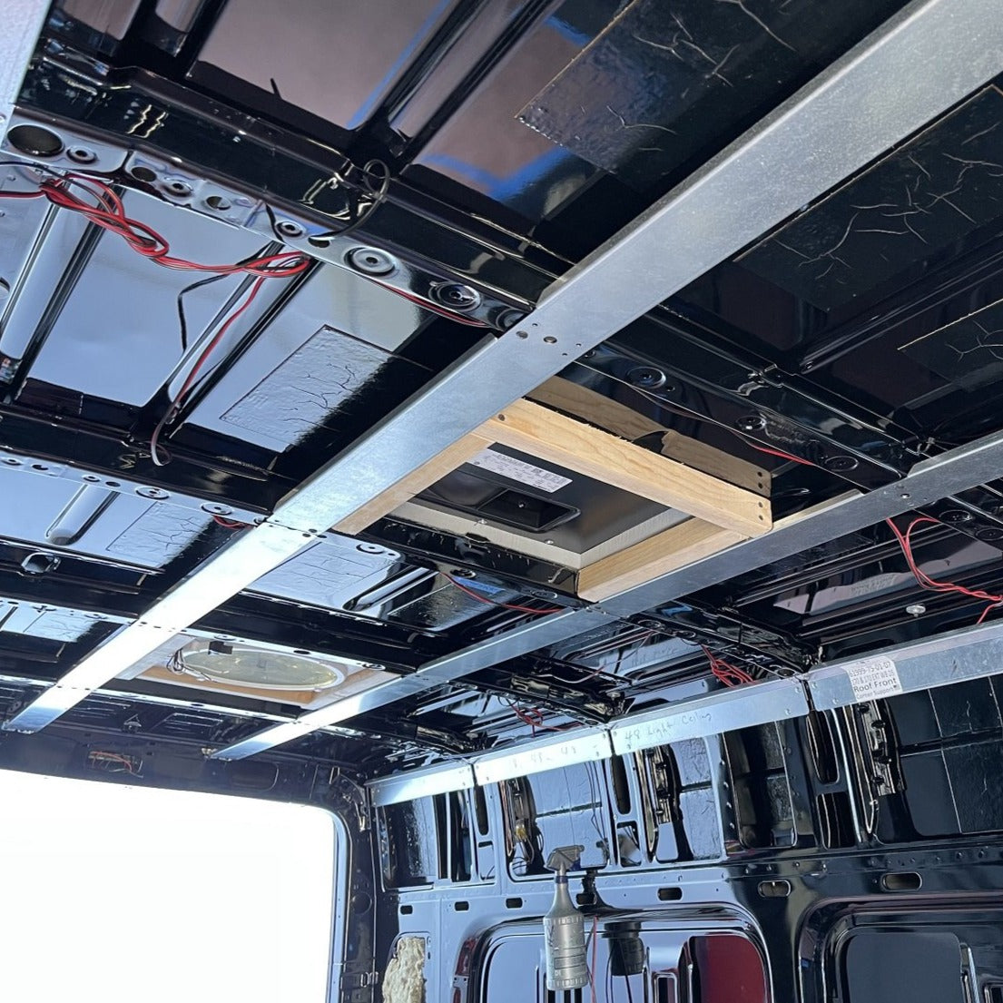 07+ Sprinter Van 170 EXT - Ceiling Brace Kit