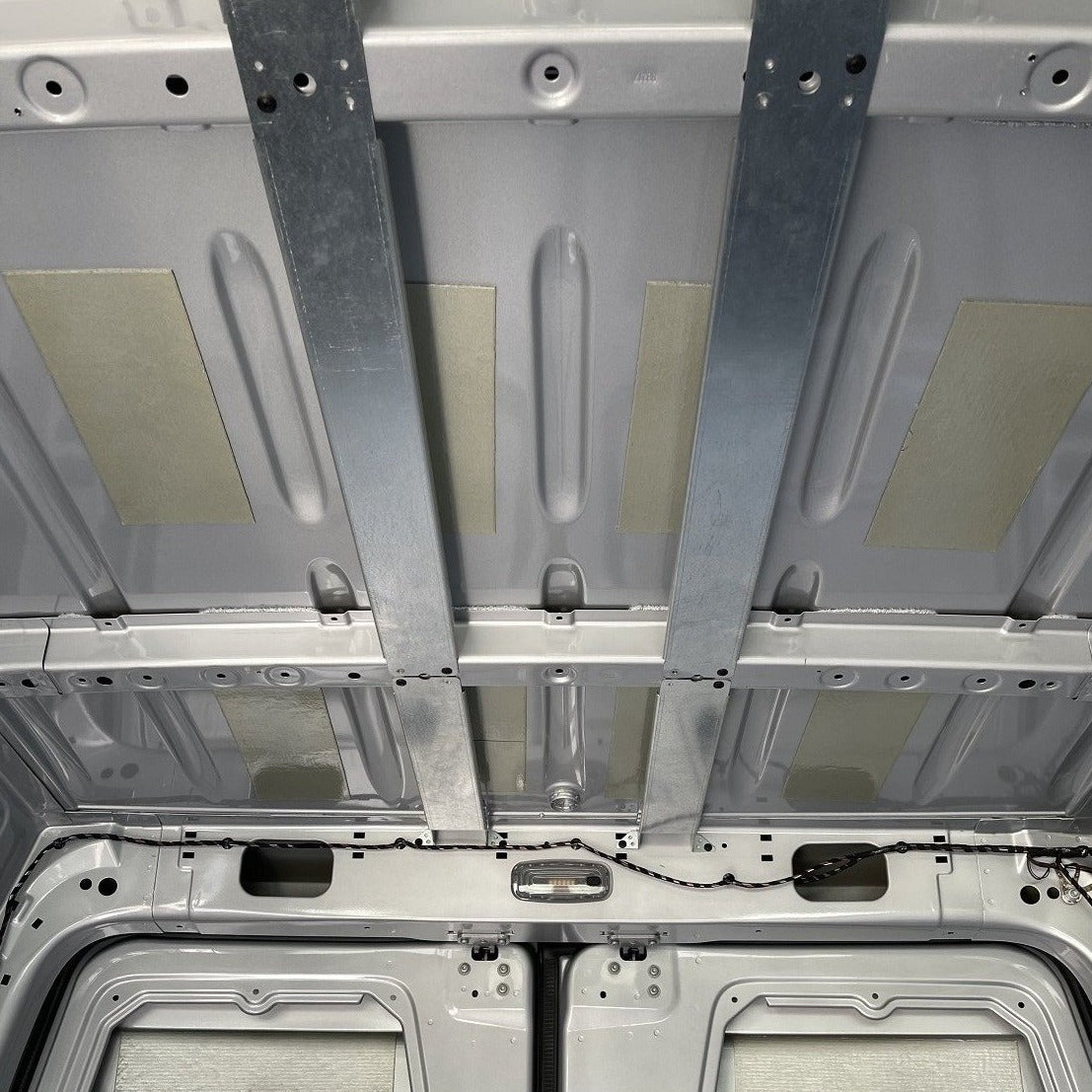 07+ Sprinter Van 144 - Ceiling Brace Kit