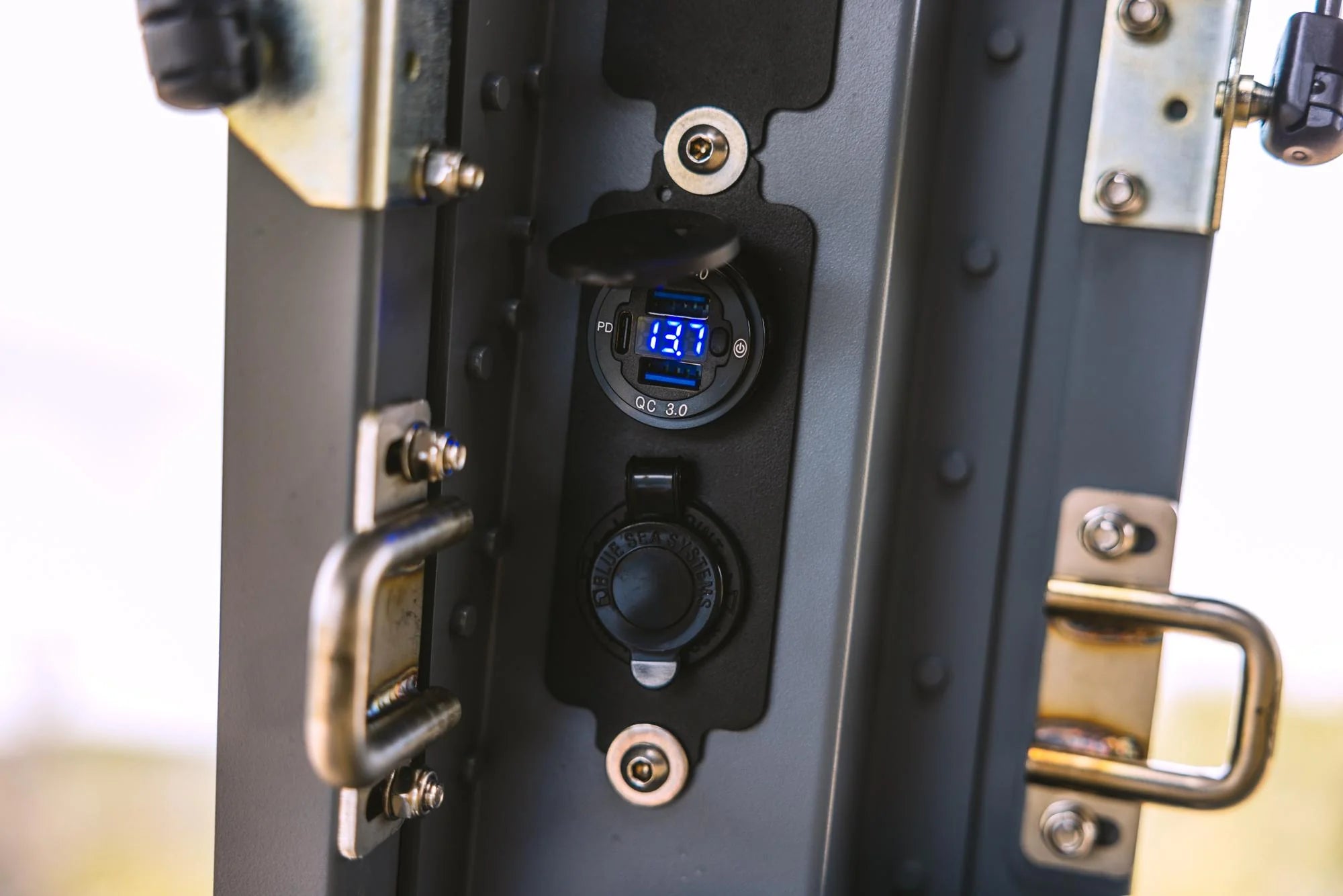 Super Pacific X1 Camper